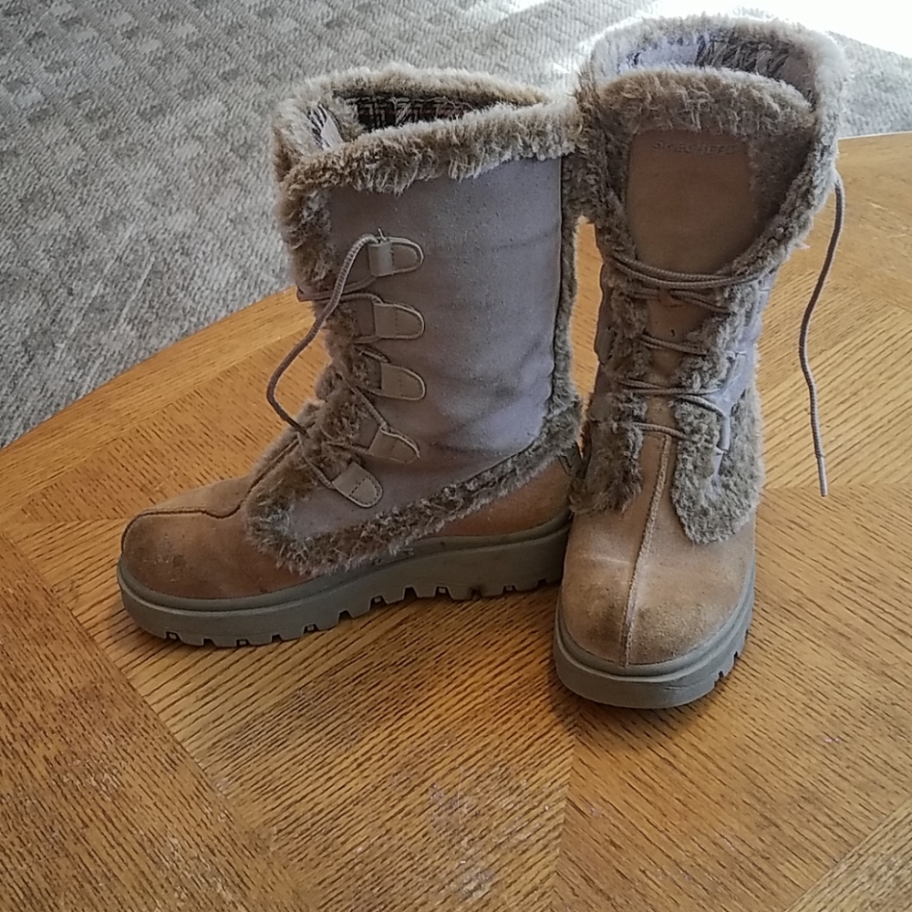 Sketchers boots
